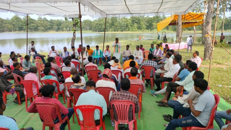 पाली तानाखार में दावेदार तलाश रहे अपनी जमीन बैठकों का दौर जारी  कौशल नेटी  के समर्थन में कार्यकर्ताओं की जुटी भीड़