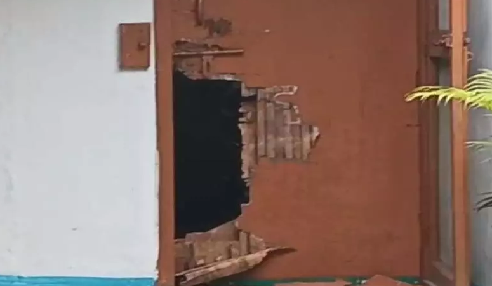 कोरबा  सीएसईबी कर्मी के घर चोरो का धावा ,दरवाजा तोड़कर चोरो ने दिया घटना को अंजाम