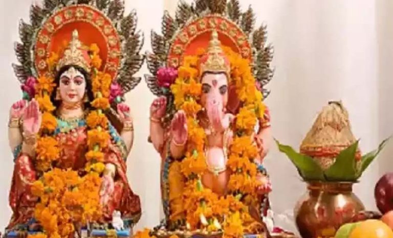 पांच राजयोग के साथ होगी लक्ष्मी पूजा