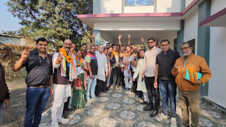 बिग ब्रेकिंग कटघोरा //कटघोरा नगर पालिका अध्यक्ष रहेंगे रतन मित्तल ,भाजपा द्वारा लाया गया अविश्वास प्रस्ताव ध्वस्त ,