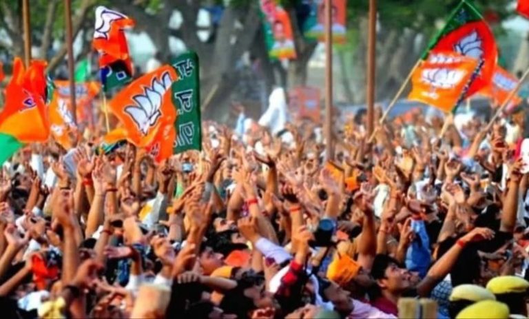 महापौर, सभापति, शहर व ग्रामीण जिला अध्यक्ष के वार्डों में पिछड़ी कांग्रेस ,कांग्रेस के पार्षदों व पदाधिकारियों के बूथों में भी भाजपा ने ली लीड, चरण दर चरण बढ़ता गया हार का अंतर