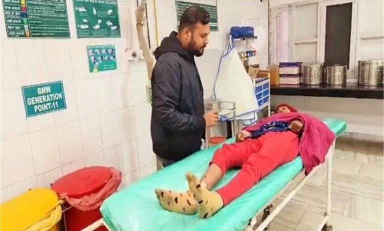 कड़ाके की ठंड में पति का Torture, पत्नी और 4 दिन के बेटे को खुले में सुलाया, बच्चे की मौत