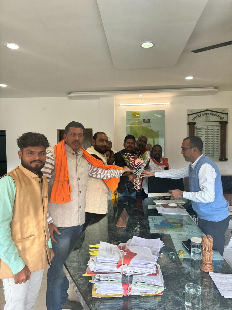 क्षेत्रीय जनप्रतिनिधियों ने किया कलेक्टर से सौजन्य भेट