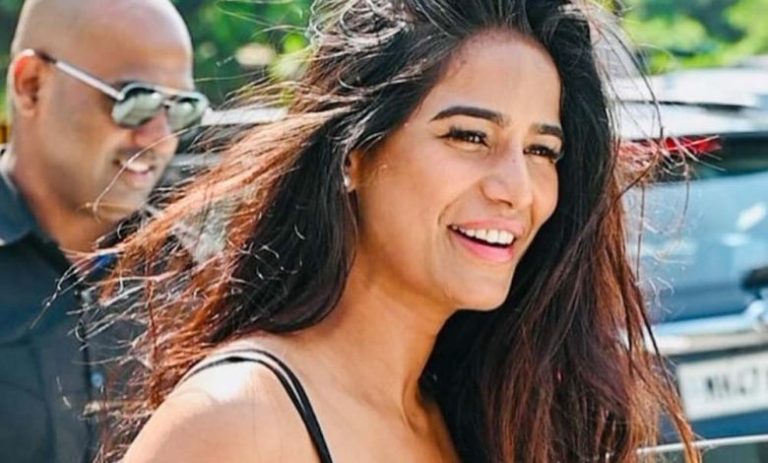 पूनम पांडे जिंदा हैं, स्वयं आईं सामने और वीडियो शेयर कर बताया- क्यों उड़ाई अपनी मौत की खबर