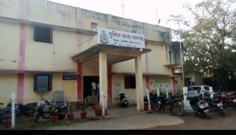 CG CRIME : जेवरात चोरी मामले में पामगढ़ पुलिस की कार्यवाही पर उठे सवाल, 14 साल की बच्ची को ही भेज दिया जेल, मीडियाकर्मियों को कवरेज करने से रोका