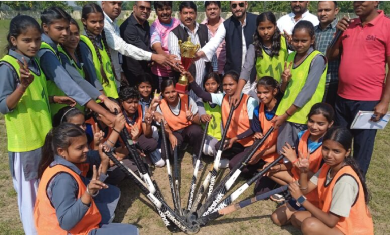 दिग्विजय एकादश और तियरा स्टेडियम की टीम हॉकी खेल उत्सव की विजेता घोषित की गई।