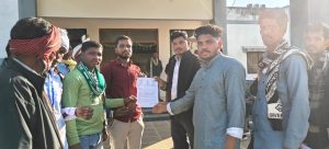 वन अधिकार कानून के तहत संयुक्त स्थल निरीक्षण को लेकर तहसीलदार को ज्ञापन