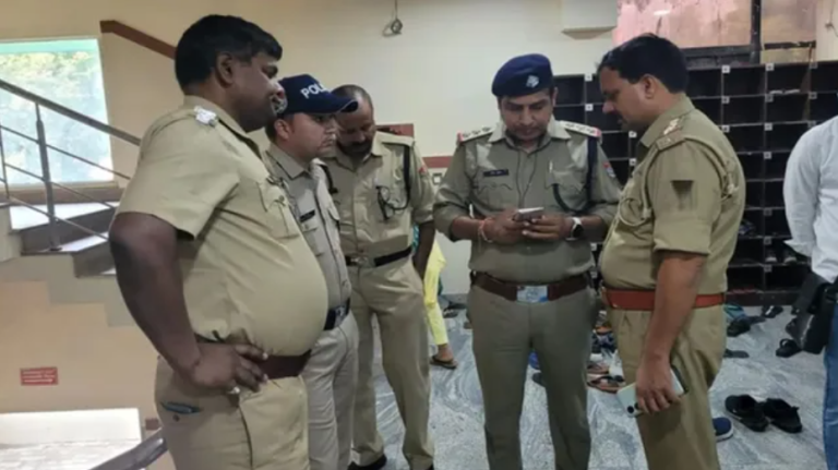 छत्तीसगढ़ में बंदर ने नवजात को मां से छीनकर कुएं में गिराया, डाइपर और सीपीआर से बची जान