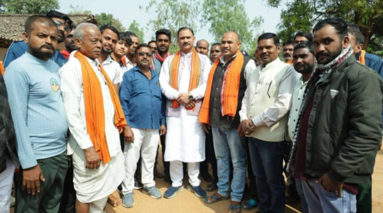 स्वास्थ्य मंत्री ने पेंड्रा में जिला अस्पताल का किया निरीक्षण, स्टाफ की कमी दूर करने का दिया आश्वासन