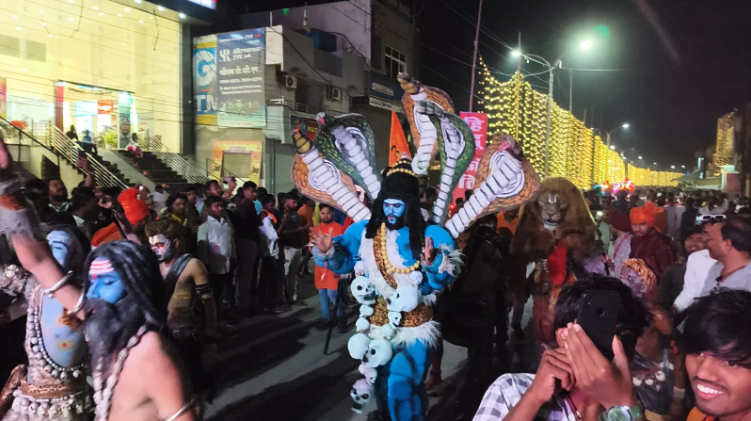 कोरबा में मना हिंदू नववर्ष 2083: दो KM लंबी रैली निकली, शोभायात्रा में हजारों का सैलाब; लेजर-DJ से जगमगाया शहर