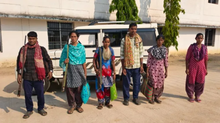 छत्तीसगढ़: 5 माओवादियों ने कांकेर में किया समर्पण, राजनांदगांव से लाल आतंक का खात्मा