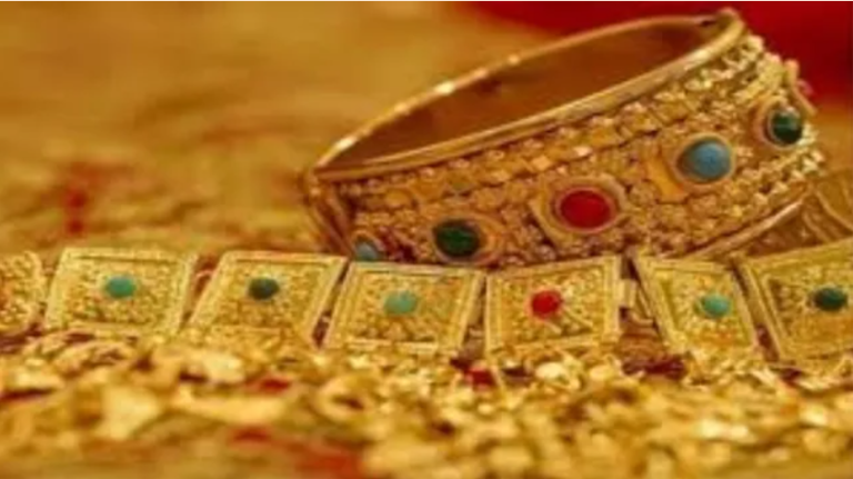 Gold Silver Price Hike: सोना-चांदी में फिर उछाल, चांदी ₹2 लाख पार