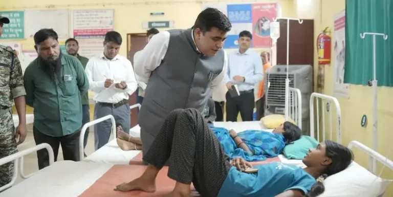 कलेक्टर ने किया चैतमा स्वास्थ्य केंद्र का आकस्मिक निरीक्षण