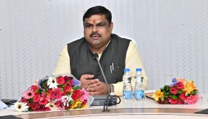 शिक्षा मंत्री 