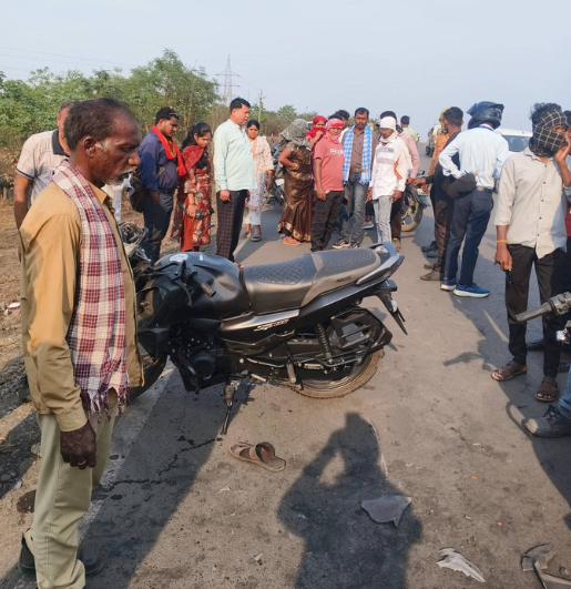 कोरबा में दर्दनाक सड़क हादसा: तेज रफ्तार बाइक की टक्कर में युवक की मौत, दूसरा गंभीर घायल